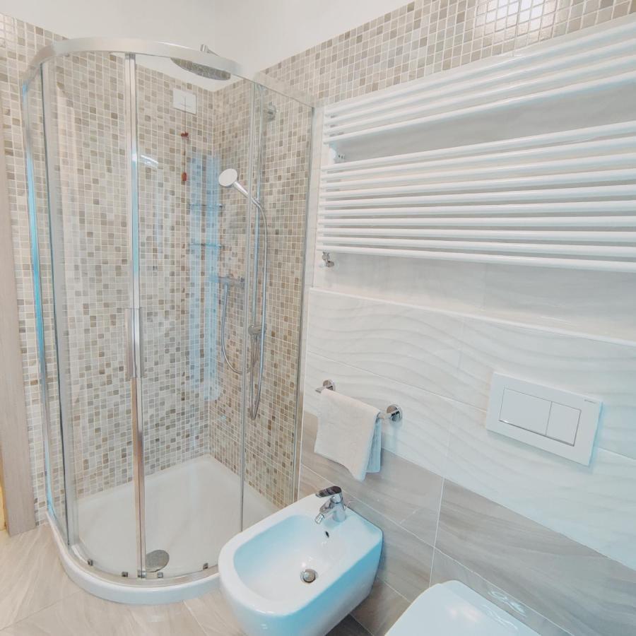 Casa Vacanze Da Marti Tirano Buitenkant foto